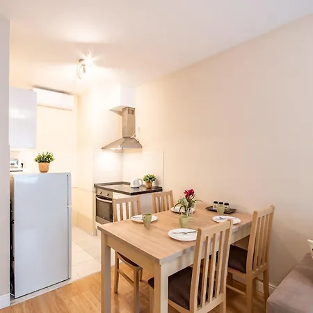 Modern Downtown Retreat Lejlighed *