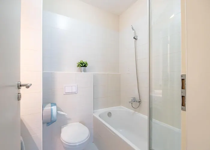 Modern Downtown Retreat Lejlighed