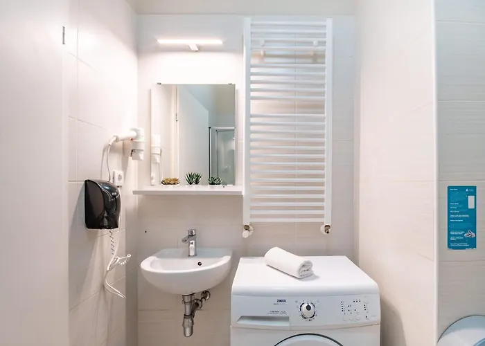 Modern Downtown Retreat * Budapest