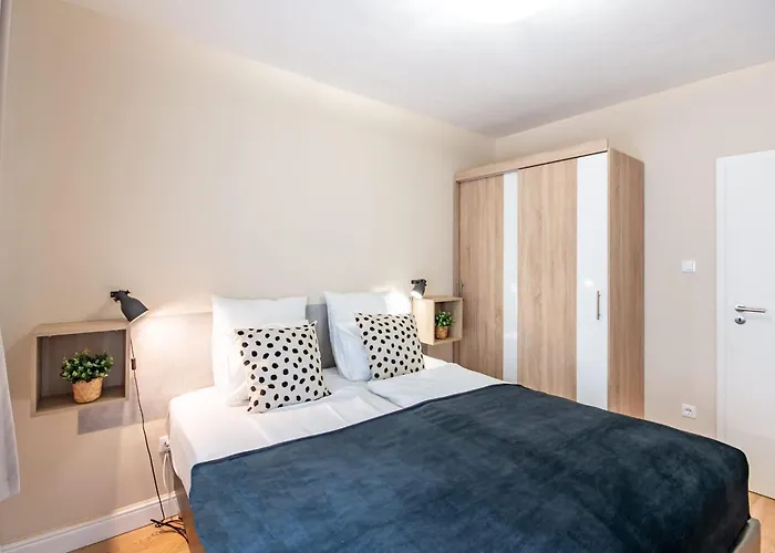 Modern Downtown Retreat Apartman